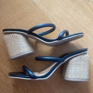 Dolce Vita Natie Sandal - Size 6